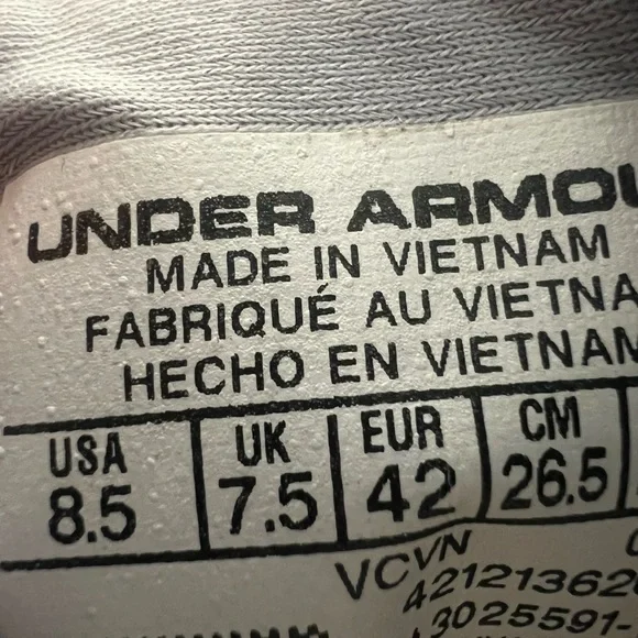 Under Armour White Charged Athletic Baseball Cleats 8.5 YOUTH - Picture 15 of 15